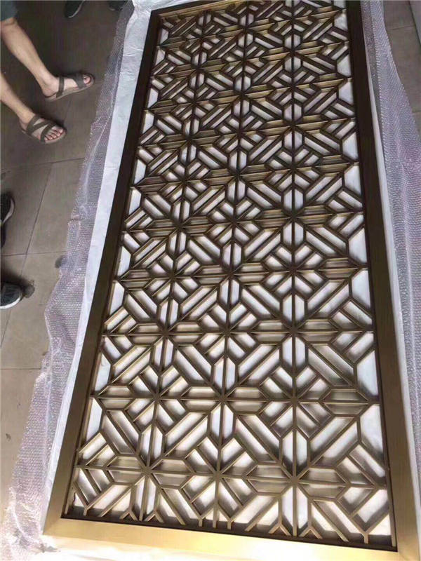 ɽ�����P����L